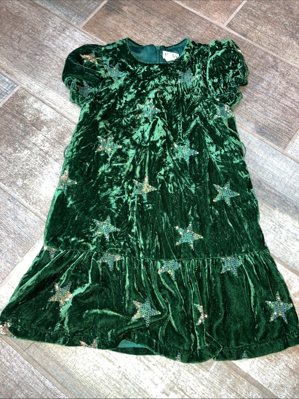 HATLEY GIRLS Emerald Green Velvet Dress with Star Sequin Detail